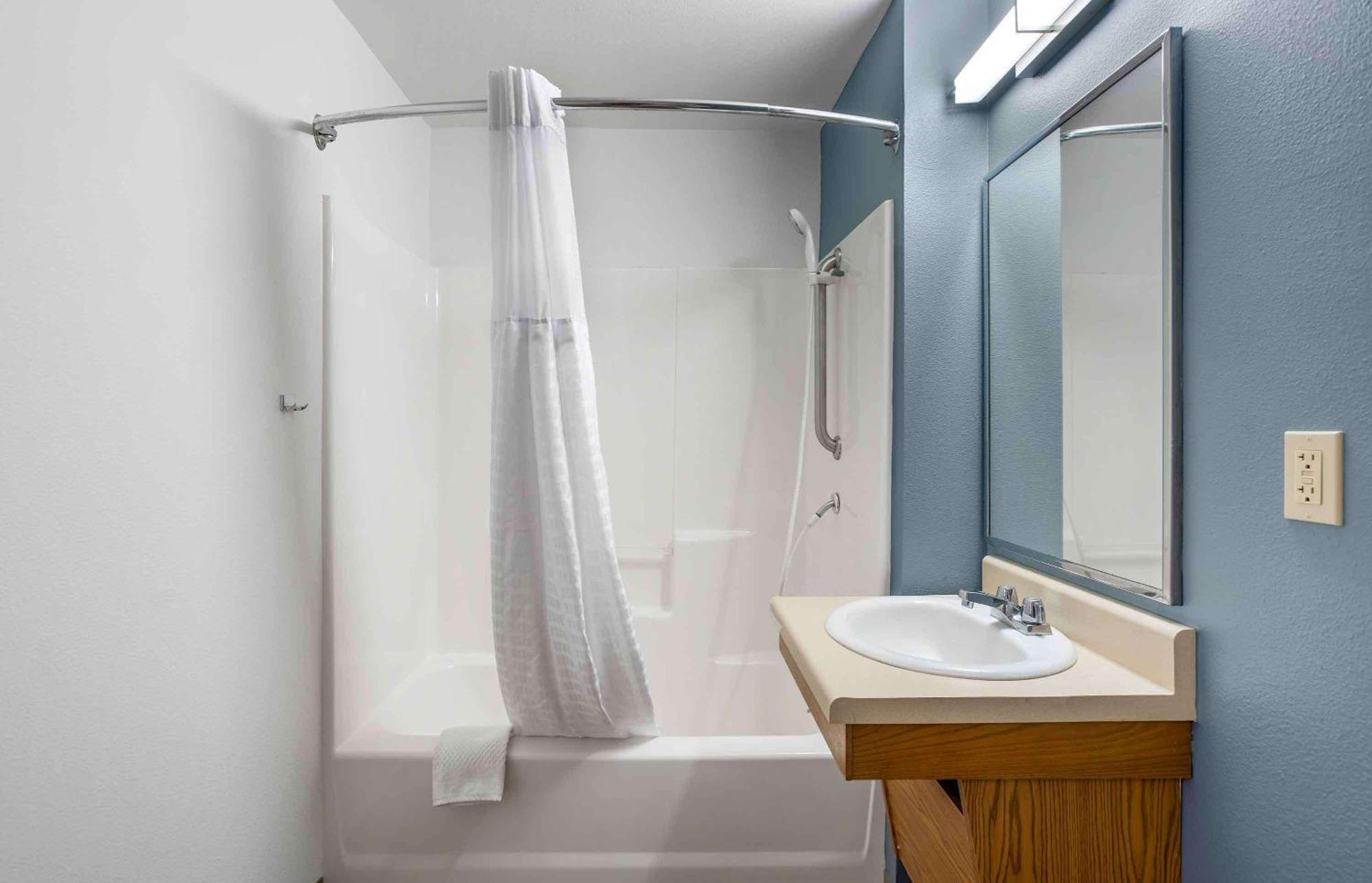 Extended Stay America Suites - New Orleans - Airport - I-10 เคนเนอร์ ภายนอก รูปภาพ