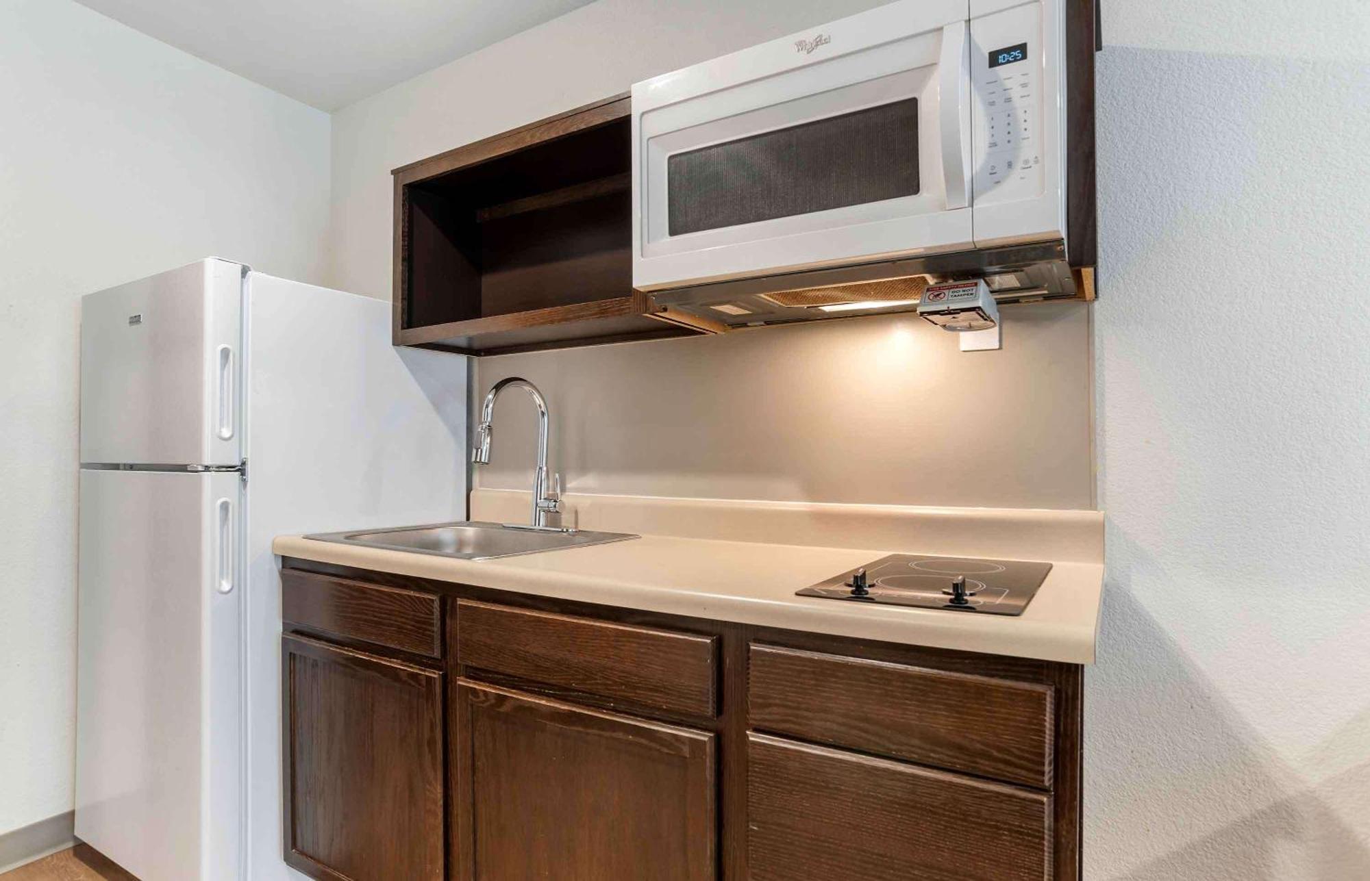 Extended Stay America Suites - New Orleans - Airport - I-10 เคนเนอร์ ภายนอก รูปภาพ
