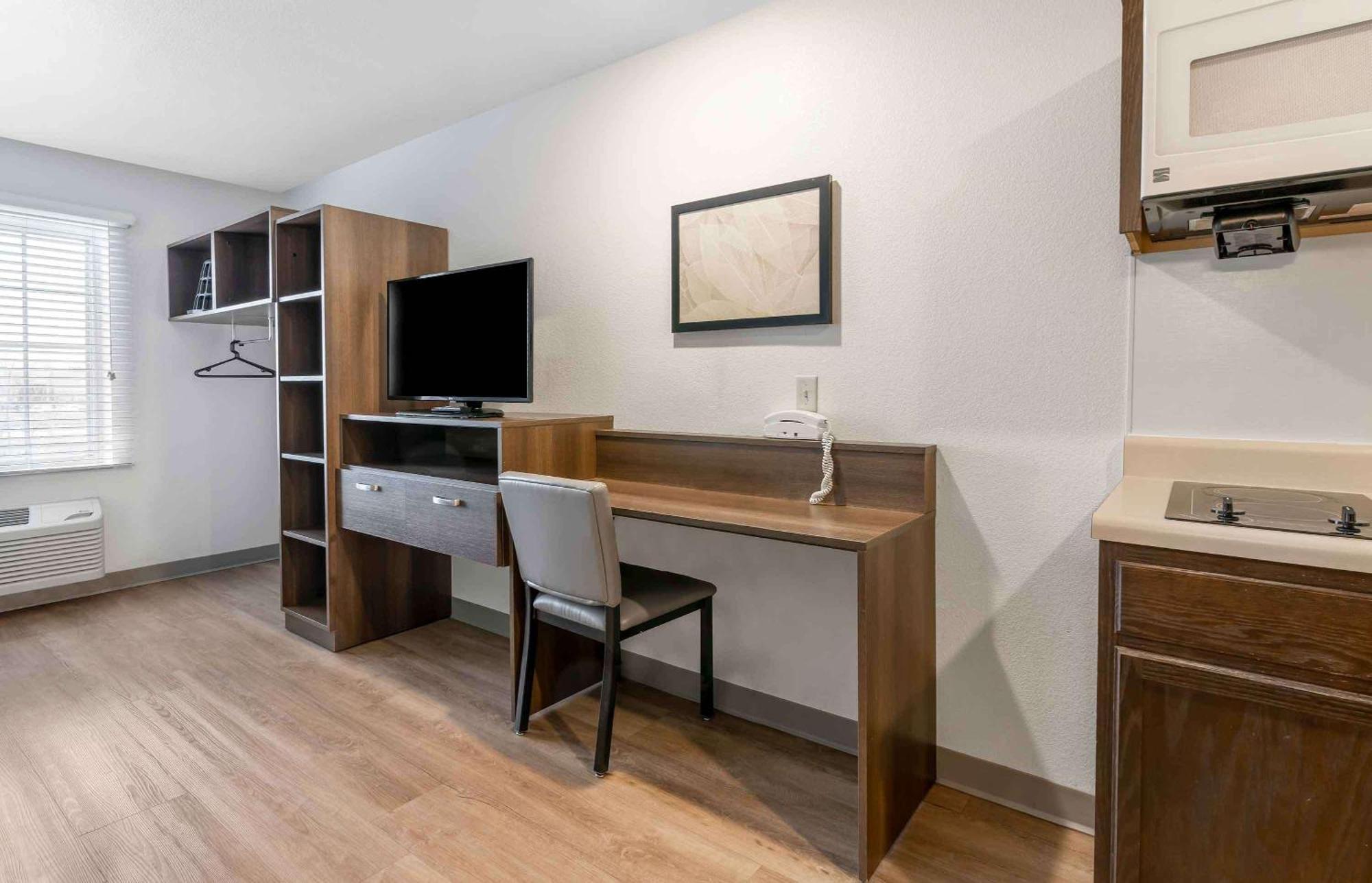 Extended Stay America Suites - New Orleans - Airport - I-10 เคนเนอร์ ภายนอก รูปภาพ