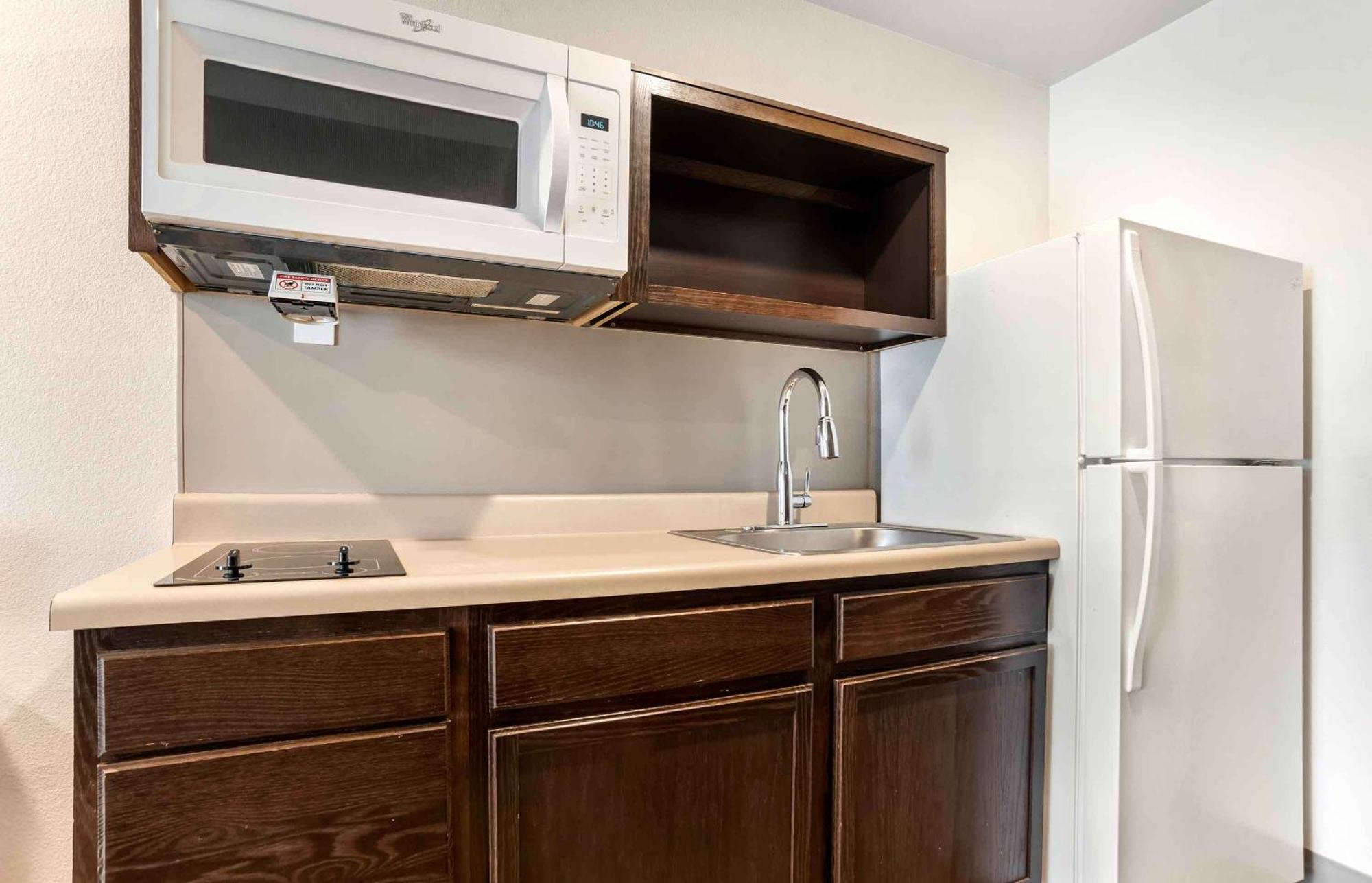 Extended Stay America Suites - New Orleans - Airport - I-10 เคนเนอร์ ภายนอก รูปภาพ
